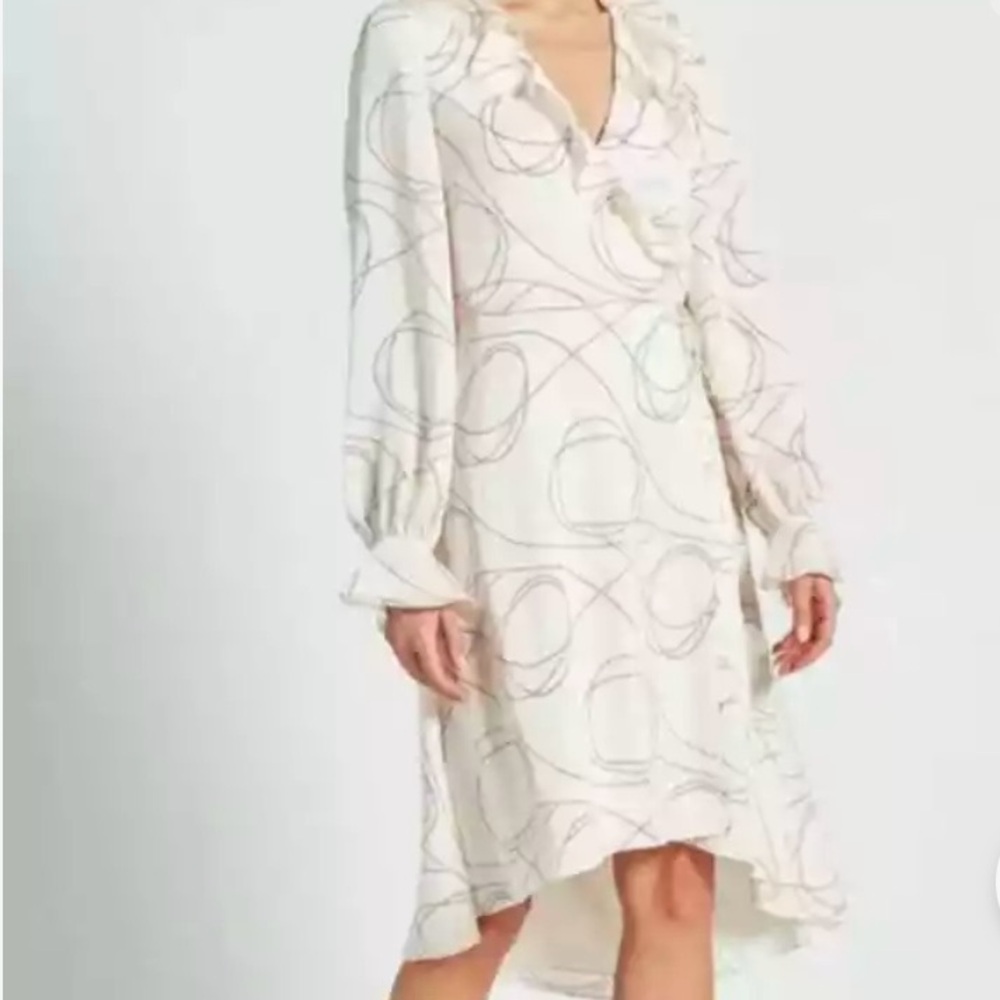 Joie Women's Wrap Dress Aged White Long Sleeve V-neck Size XS Assymetrical skirt